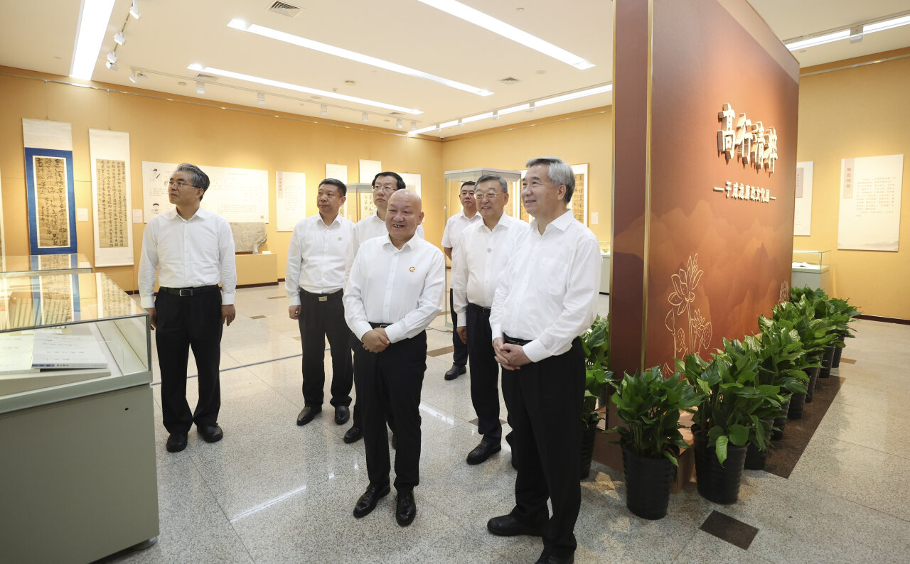 点击浏览下一张 点击浏览下一张